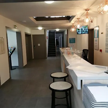 Hotel Kyriad Direct La Beaujoire 2*